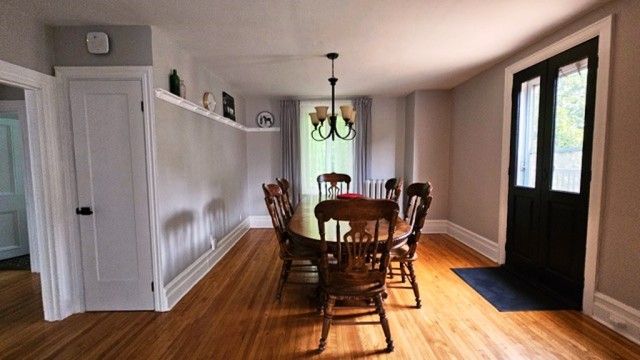 Longueuil  3 b. $90/day. Apartment for rent in Longueuil