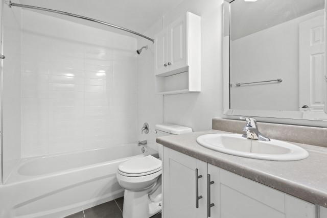 Mississauga Apartment 1 b. $1,965/month. Apartment for rent in Mississauga