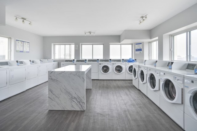 Plateau Mont-Royal Apartment Studio $1,095/month. Apartment for rent in Plateau Mont-Royal