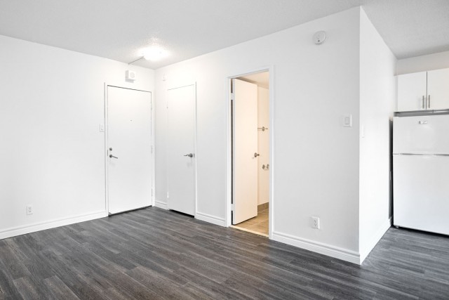 Plateau Mont-Royal Apartment 1 b. $1,440/month. Apartment for rent in Plateau Mont-Royal