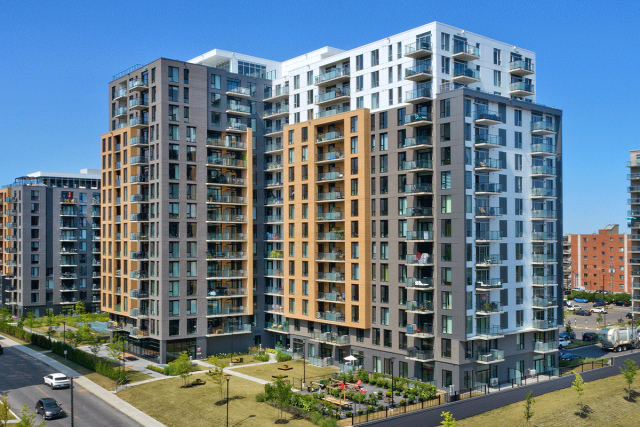 Ste-Rose Apartment 2 b. $2,200/month. Apartment for rent in Ste-Rose