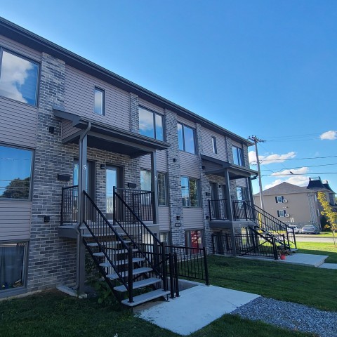 St-Hyacinthe Apartment 3 b. $1,650/month. Apartment for rent in St-Hyacinthe