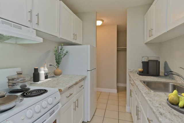 Calgary Apartment Studio $1,275/month. Apartment for rent in Calgary