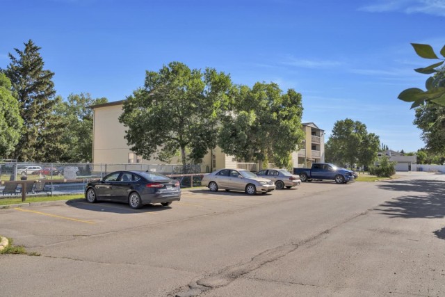 Regina Apartment 1 b. $1,385/month. Apartment for rent in Regina