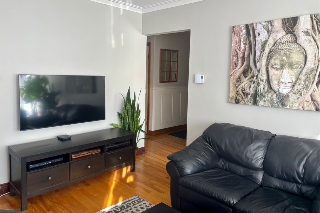 Mercier and Nouveau-Rosemont  2 b. $90/day. Apartment for rent in Mercier and Nouveau-Rosemont