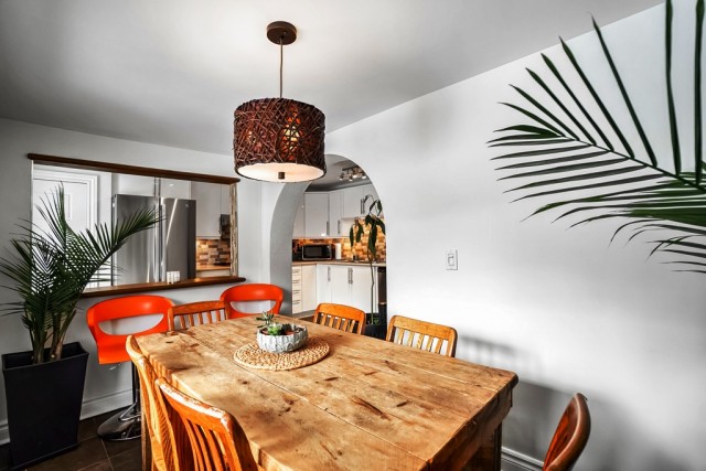 Ville-Emard and Cote-St-Paul  4+ b. $93/day. Apartment for rent in Ville-Emard and Cote-St-Paul