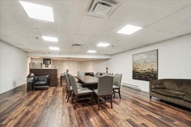 Mississauga Apartment 1 b. $2,230/month. Apartment for rent in Mississauga