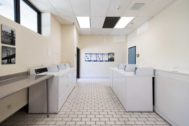 Hochelaga-Maisonneuve Apartment Studio $1,270/month. Apartment for rent in Hochelaga-Maisonneuve