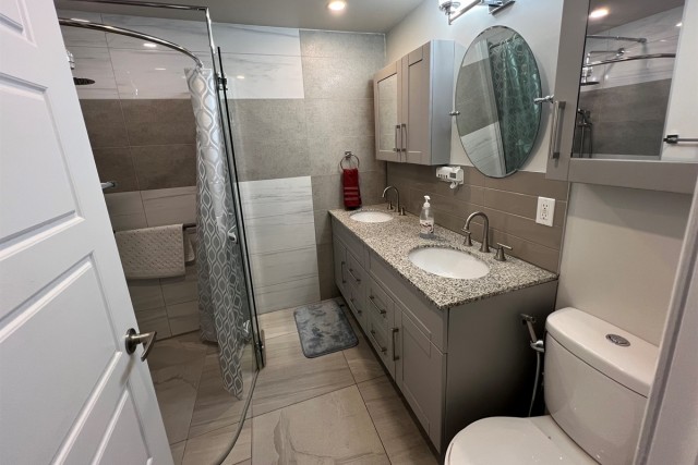 Ahuntsic and Cartierville  2 b. $84/day. Apartment for rent in Ahuntsic and Cartierville