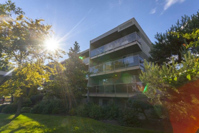 Victoria Apartment 1 b. $1,880/month. Apartment for rent in Victoria