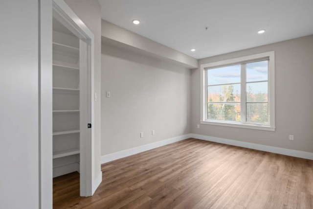 Dartmouth Apartment 2-3 b. $2,605/month. Apartment for rent in Dartmouth
