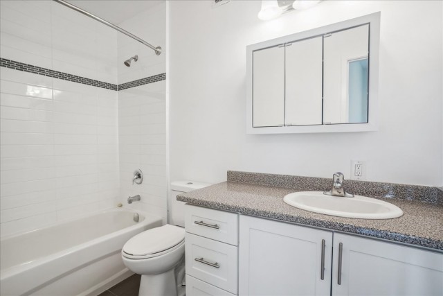 Hamilton Apartment Studio $1,645/month. Apartment for rent in Hamilton