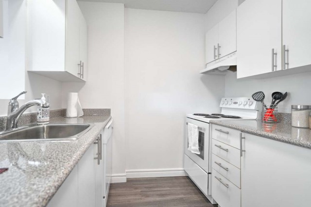 Notre-Dame-de-Grace Apartment Studio $1,185/month. Apartment for rent in Notre-Dame-de-Grace