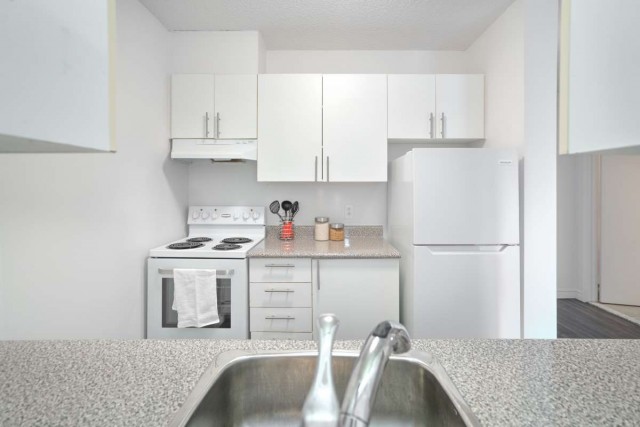 Notre-Dame-de-Grace Apartment 1 b. $1,495/month. Apartment for rent in Notre-Dame-de-Grace