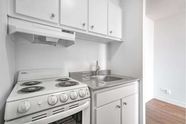 Downtown - Montreal Apartment 1 b. $1,345/month. Apartment for rent in Downtown - Montreal