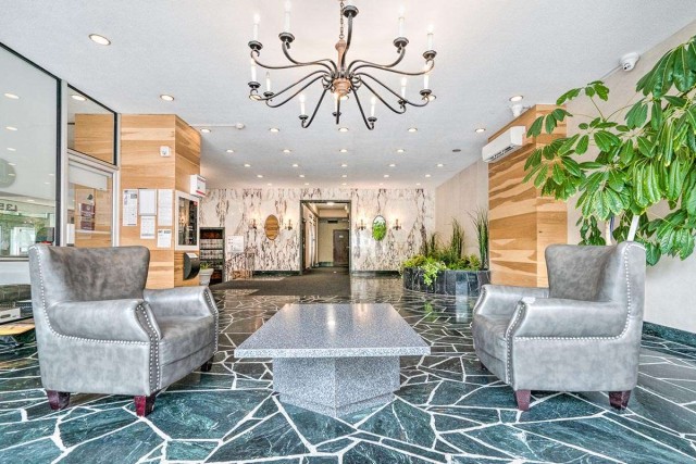 Plateau Mont-Royal Apartment 2 b. $1,990/month. Apartment for rent in Plateau Mont-Royal