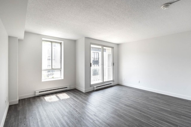 Quartier latin and south-central Apartment Studio $1,340/month. Apartment for rent in Quartier latin and south-central