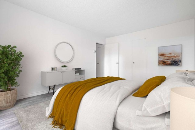 Pointe-Claire Apartment 3 b. $2,625/month. Apartment for rent in Pointe-Claire