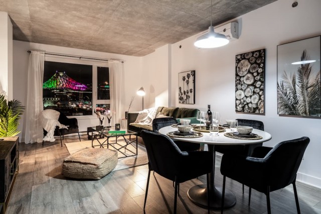 Quartier latin and south-central Apartment 1 b. $1,540/month. Apartment for rent in Quartier latin and south-central