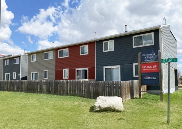 Lloydminster Apartment 3 b. $1,550/month. Apartment for rent in Lloydminster