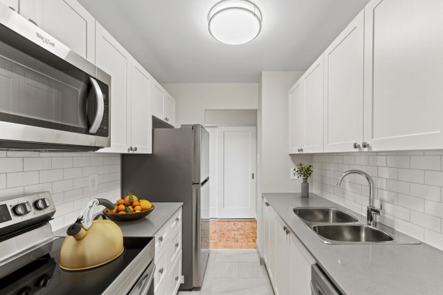 Hamilton Apartment 3 b. $2,150/month. Apartment for rent in Hamilton