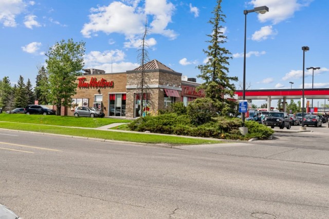 Calgary Apartment 2 b. $1,625/month. Apartment for rent in Calgary