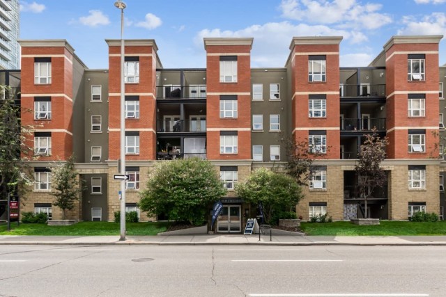 Calgary Apartment 2 b. $1,840/month. Apartment for rent in Calgary