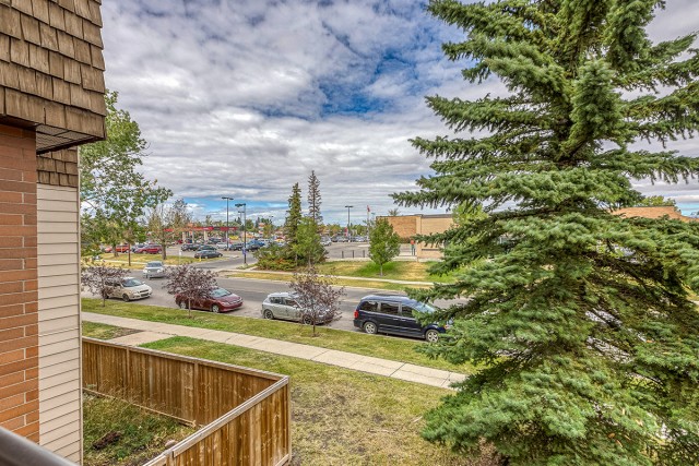 Calgary Apartment 2 b. $1,625/month. Apartment for rent in Calgary