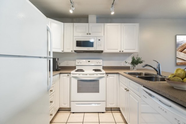 Calgary Apartment 2 b. $1,840/month. Apartment for rent in Calgary