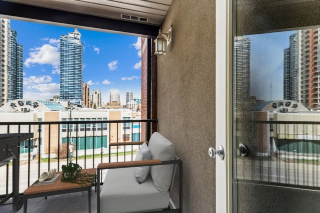 Calgary Apartment 3 b. $2,315/month. Apartment for rent in Calgary