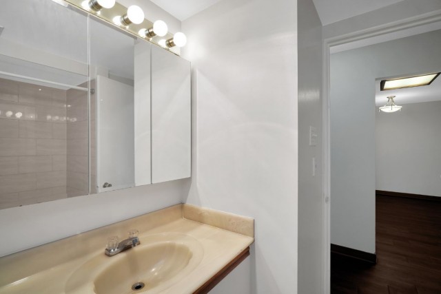 Vancouver Apartment 1 b. $1,695/month. Apartment for rent in Vancouver