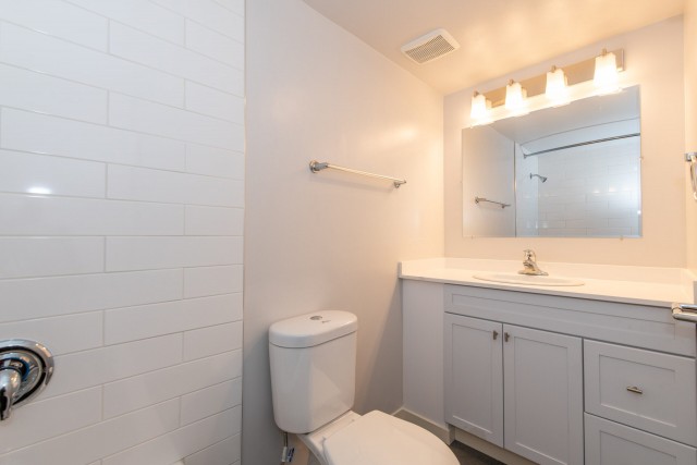 Victoria Apartment 1 b. $1,750/month. Apartment for rent in Victoria