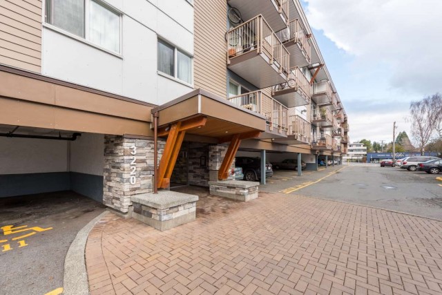 Victoria Apartment 1 b. $1,790/month. Apartment for rent in Victoria