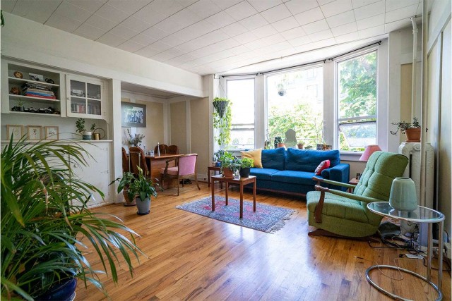 Victoria Apartment 1 b. $1,765/month. Apartment for rent in Victoria