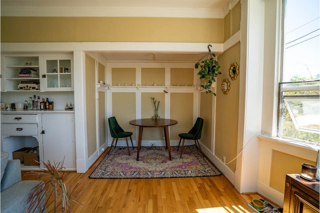 Victoria Apartment 1 b. $1,765/month. Apartment for rent in Victoria