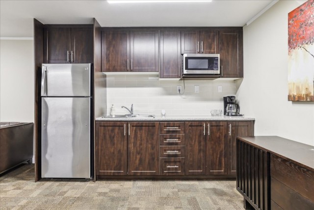 Hamilton Apartment 2 b. $2,240/month. Apartment for rent in Hamilton