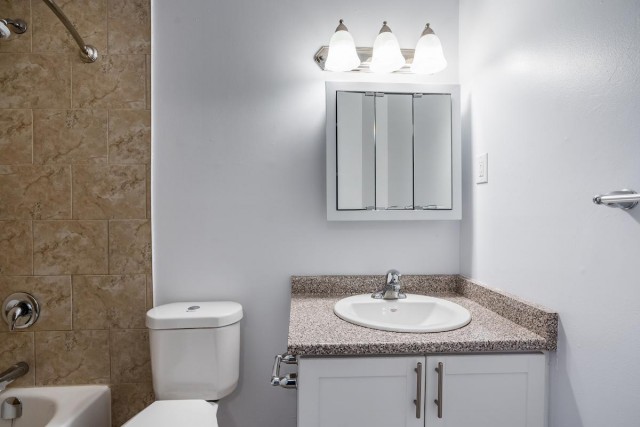 Hamilton Apartment 2 b. $2,330/month. Apartment for rent in Hamilton