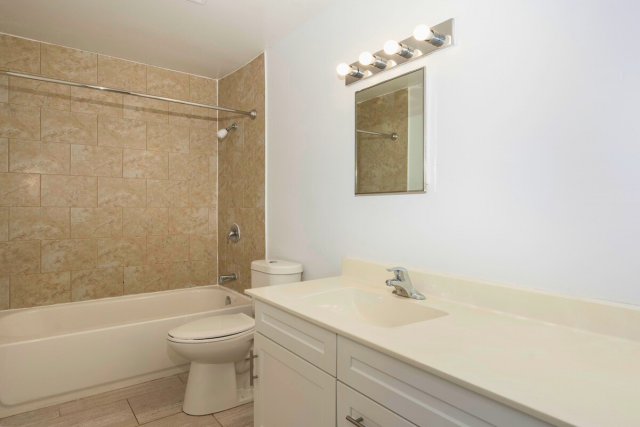 London Apartment 1 b. $1,425/month. Apartment for rent in London