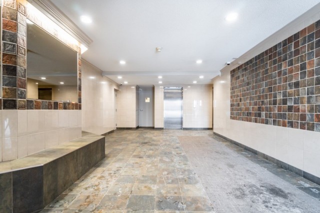 London Apartment 1 b. $1,390/month. Apartment for rent in London