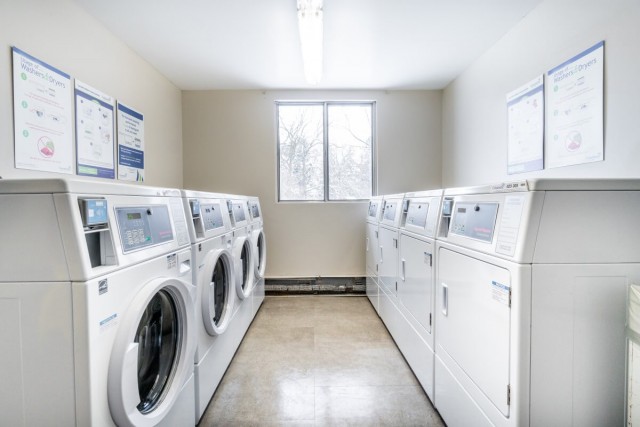 London Apartment 2 b. $1,525/month. Apartment for rent in London