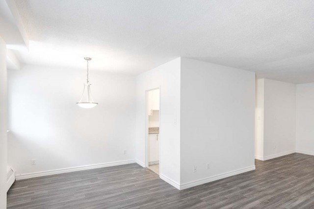 Montreal-West Apartment 1 b. $1,170/month. Apartment for rent in Montreal-West