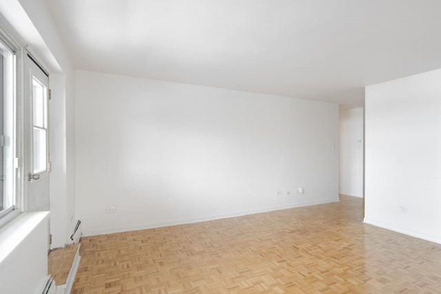 Dorval Apartment 1 b. $1,390/month. Apartment for rent in Dorval