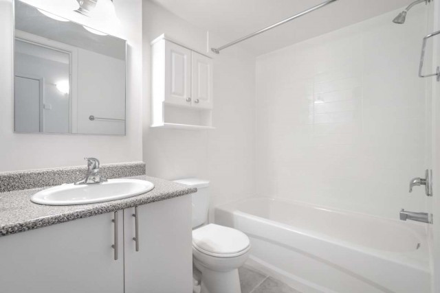 Notre-Dame-de-Grace Apartment 2 b. $1,930/month. Apartment for rent in Notre-Dame-de-Grace