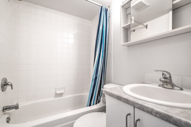 Downtown - Montreal Apartment Studio $1,175/month. Apartment for rent in Downtown - Montreal