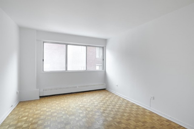 Cote-des-Neiges Apartment 1 b. $1,285/month. Apartment for rent in Cote-des-Neiges