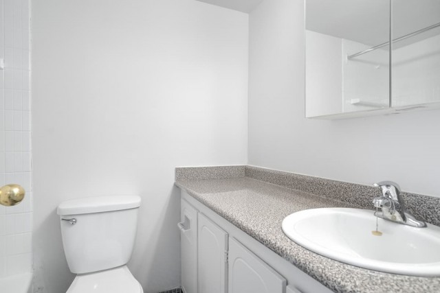Cote-des-Neiges Apartment 1 b. $1,285/month. Apartment for rent in Cote-des-Neiges