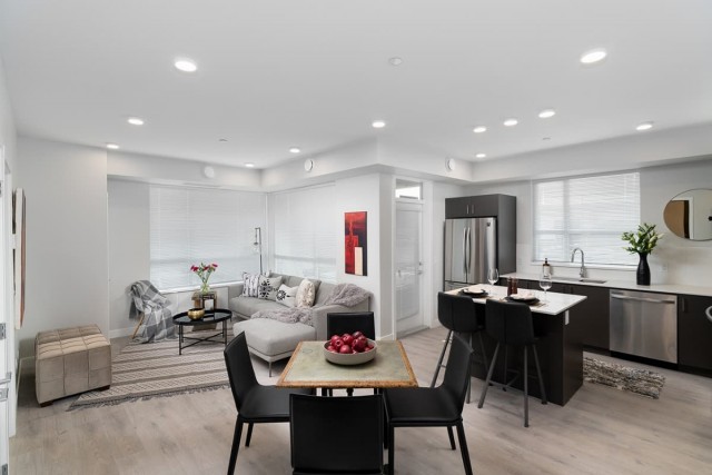 Kelowna Apartment 1 b. $1,900/month. Apartment for rent in Kelowna