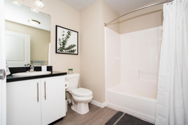 Regina Apartment 1 b. $1,470/month. Apartment for rent in Regina