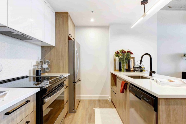Ste-Rose Apartment 2 b. $1,995/month. Apartment for rent in Ste-Rose