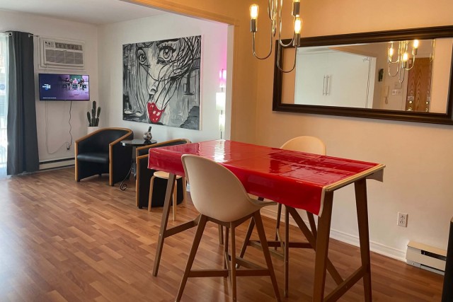 Plateau Mont-Royal  1 b. $55/day. Apartment for rent in Plateau Mont-Royal